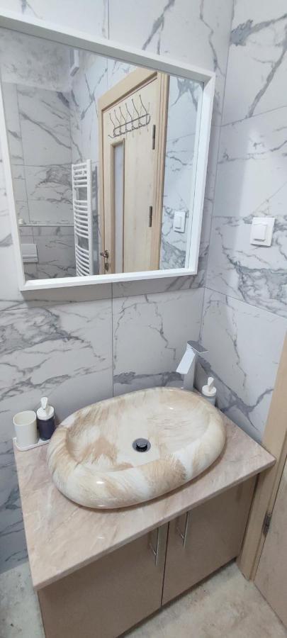 Jacuzzi Belle View Sinaia-Free Parking Apartment Ngoại thất bức ảnh